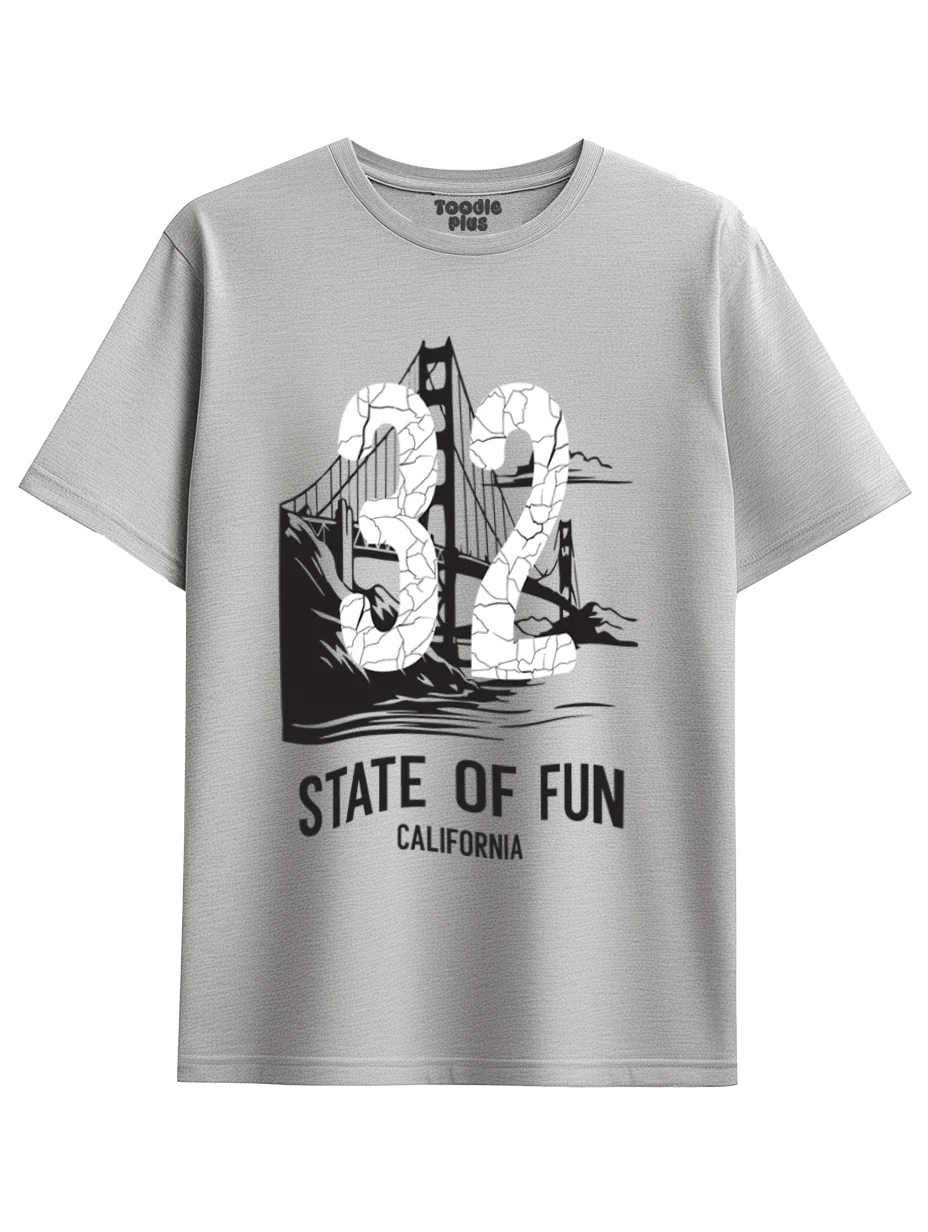 32 state of fun Plus Size T-Shirt