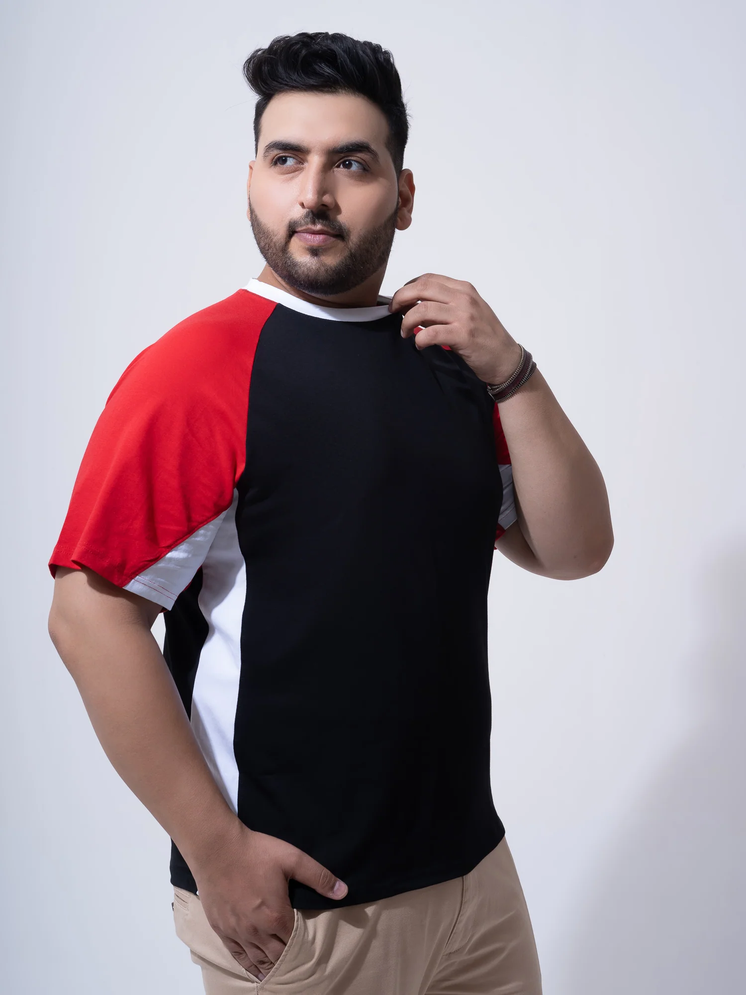 Black Red White Raglan Plus Size T-shirt - Image 5