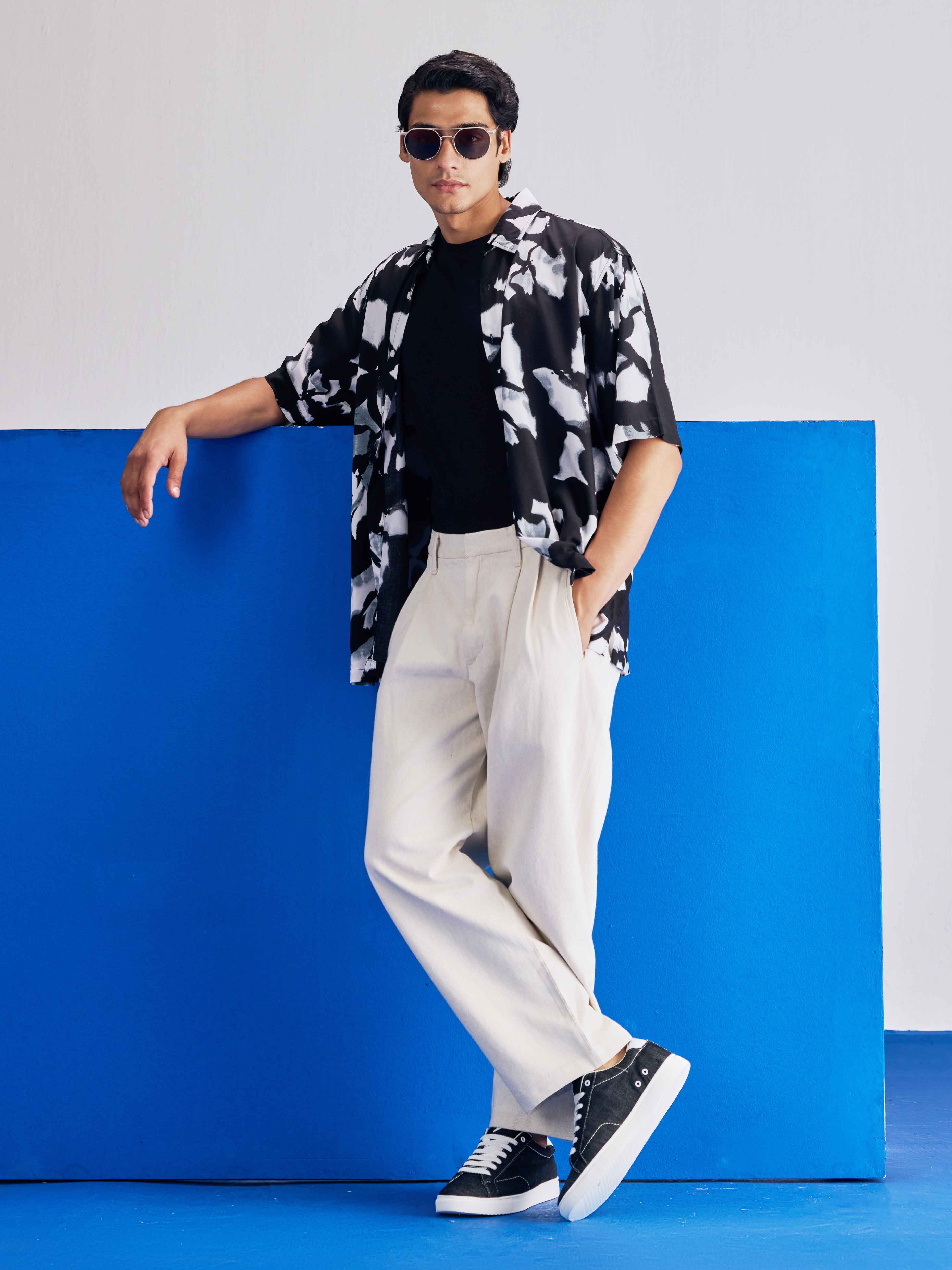 Black summer Printed Half Sleeve Plus Size Shirt - Image 3