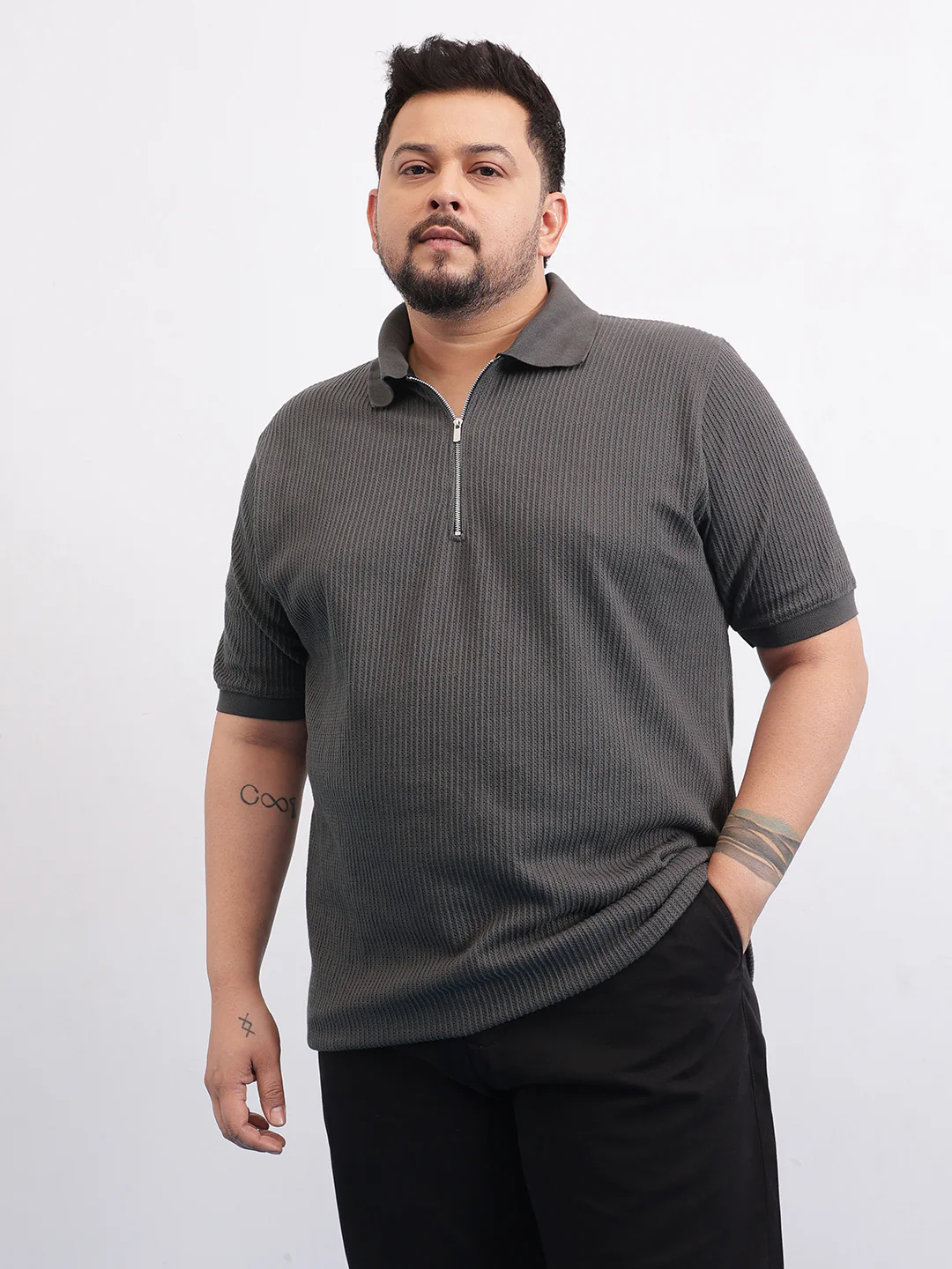 Interlock Zipper Knitted Polo T-shirt - Image 10