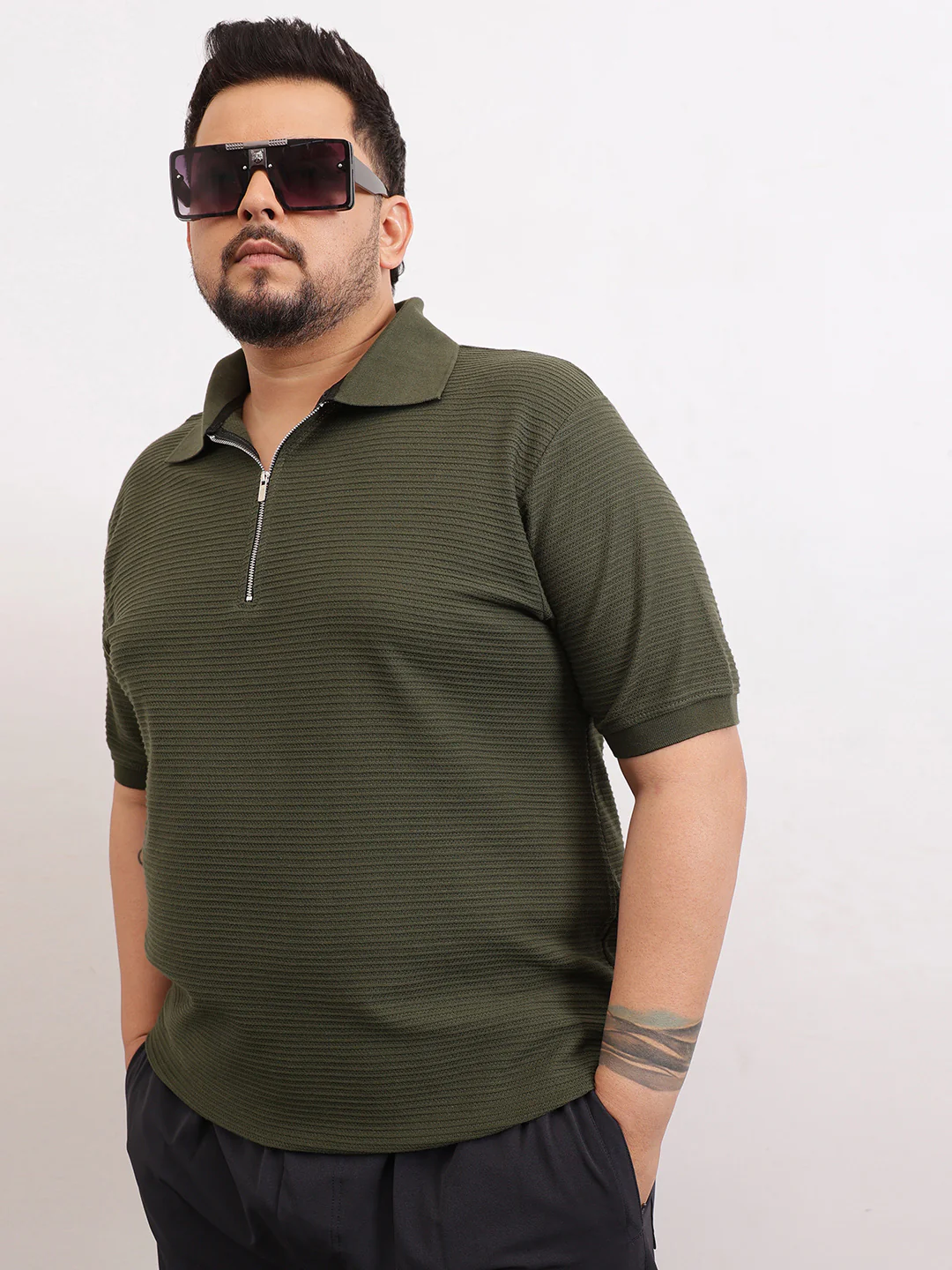 Interlock Zipper Knitted Polo T-shirt - Image 14